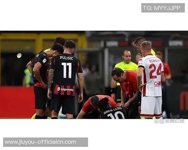 西甲激战阿森纳险胜曼联红牌争议引发全场热议战术解析