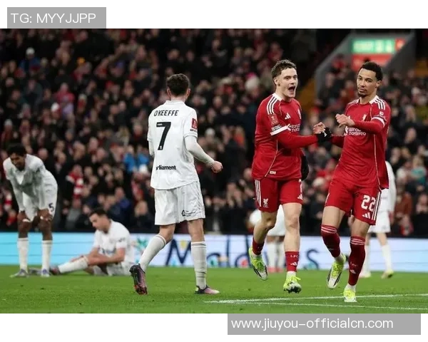 足总杯惊天逆转里昂狂胜利物浦引爆全场激情瞬间集锦 足总杯惊天逆转里昂狂胜利物浦引爆全场激情瞬间集锦