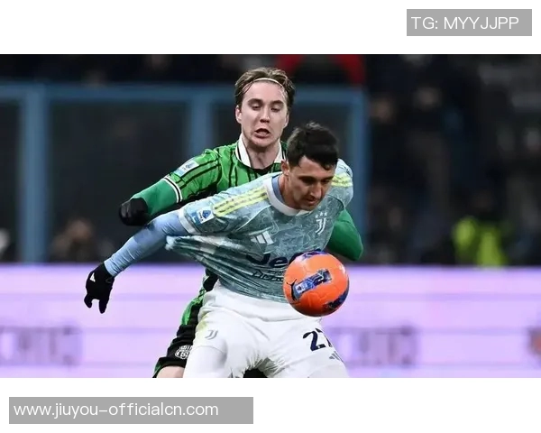 意甲激战：尤文图斯大胜曼联6-2赛场瞬间引发狂欢与震惊