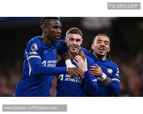 国王杯精彩对决那不勒斯大胜切尔西红牌事件引发全场热议