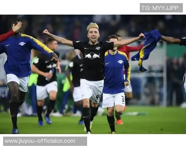 欧联杯精彩逆转曼联2-1战胜莱比锡全场沸腾赛后点评分析