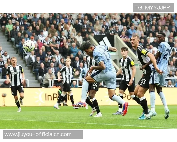 英超焦点战多特蒙德与切尔西激战成平局红牌事件引发全场热议