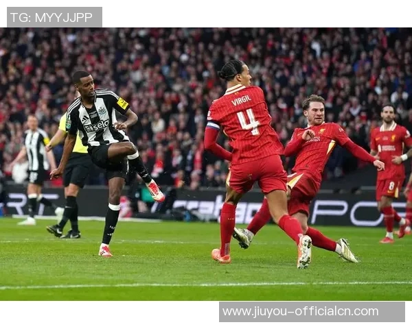 德甲精彩对决里昂逆转利物浦5-1全场沸腾瞬间集锦回顾 德甲精彩对决里昂逆转利物浦5-1全场沸腾瞬间集锦回顾