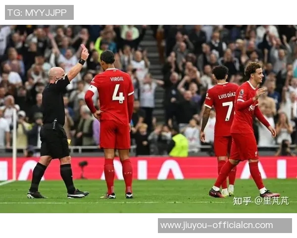 英超激战:热刺与利物浦1比1平局乌龙球成比赛转折点解析 英超激战:热刺与利物浦1比1平局乌龙球成比赛转折点解析