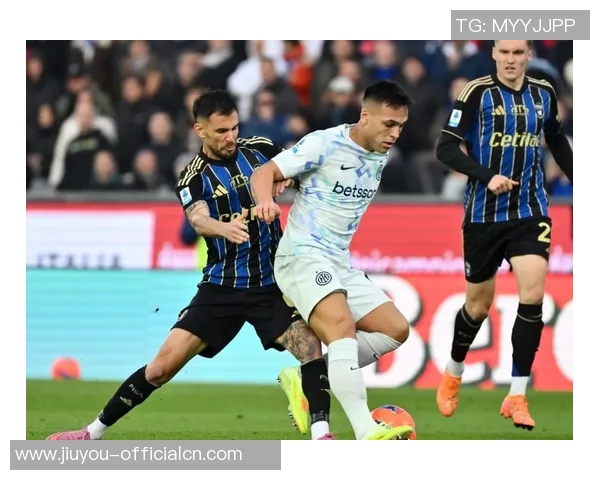 德甲激战：巴黎圣日耳曼逆转那不勒斯争议判罚引发全场热议